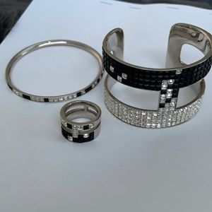 Swarovski Two bracelets and rings that